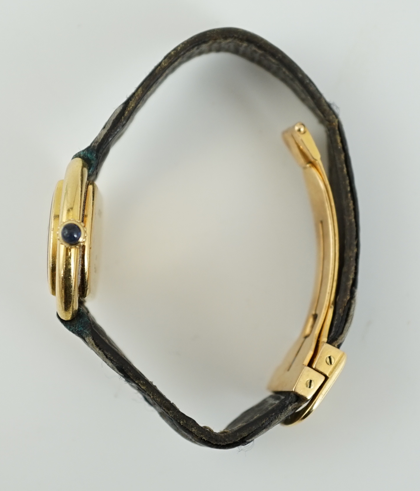 A lady's 18ct gold Cartier Ellipse manual wind wrist watch